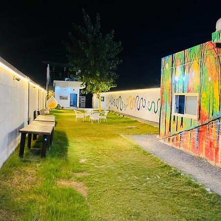 Shimmer Farms Faridabad Exterior foto